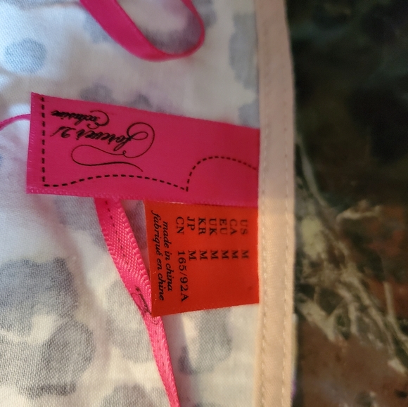 2 piece Outfit - Picture 5 of 10